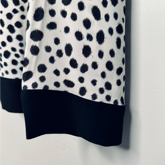 Ann Taylor Blouse Sheath Dalmatian Printed Black/White Exposed Zip Medium NEW - Picture 9 of 15